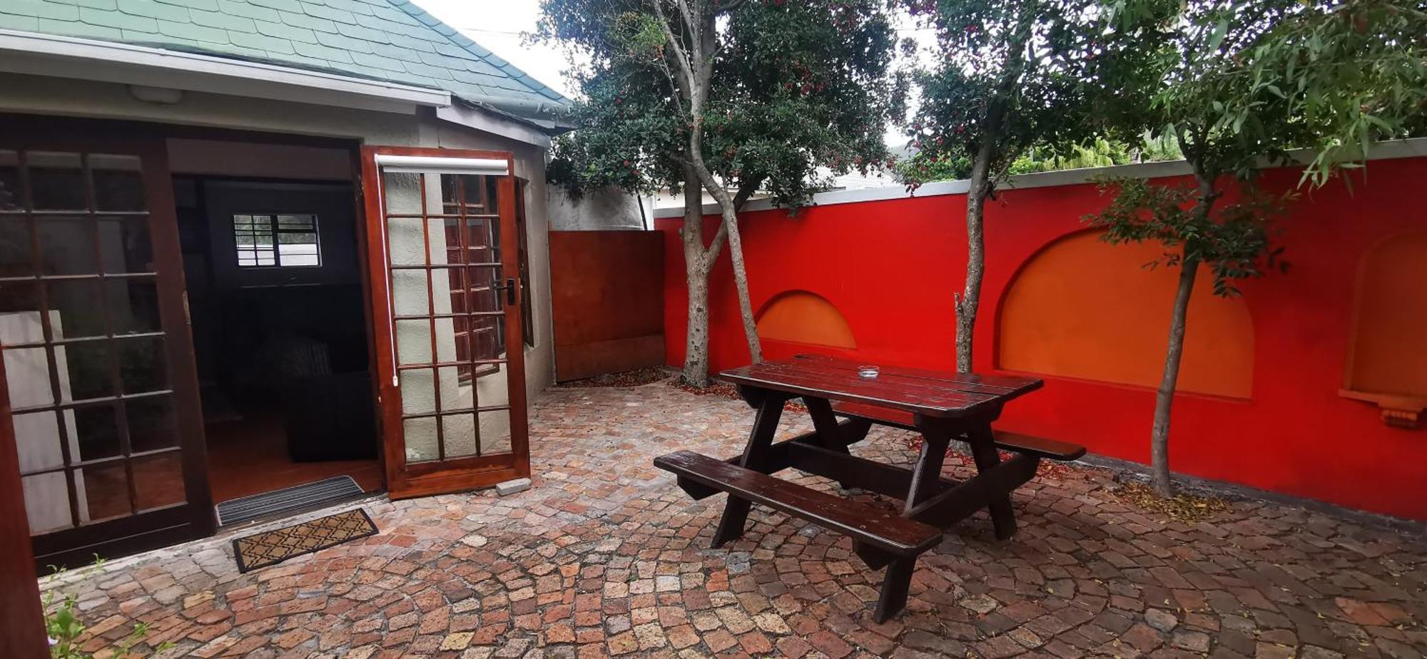 Hermanus Backpackers & Budget Accommodation 외부 사진