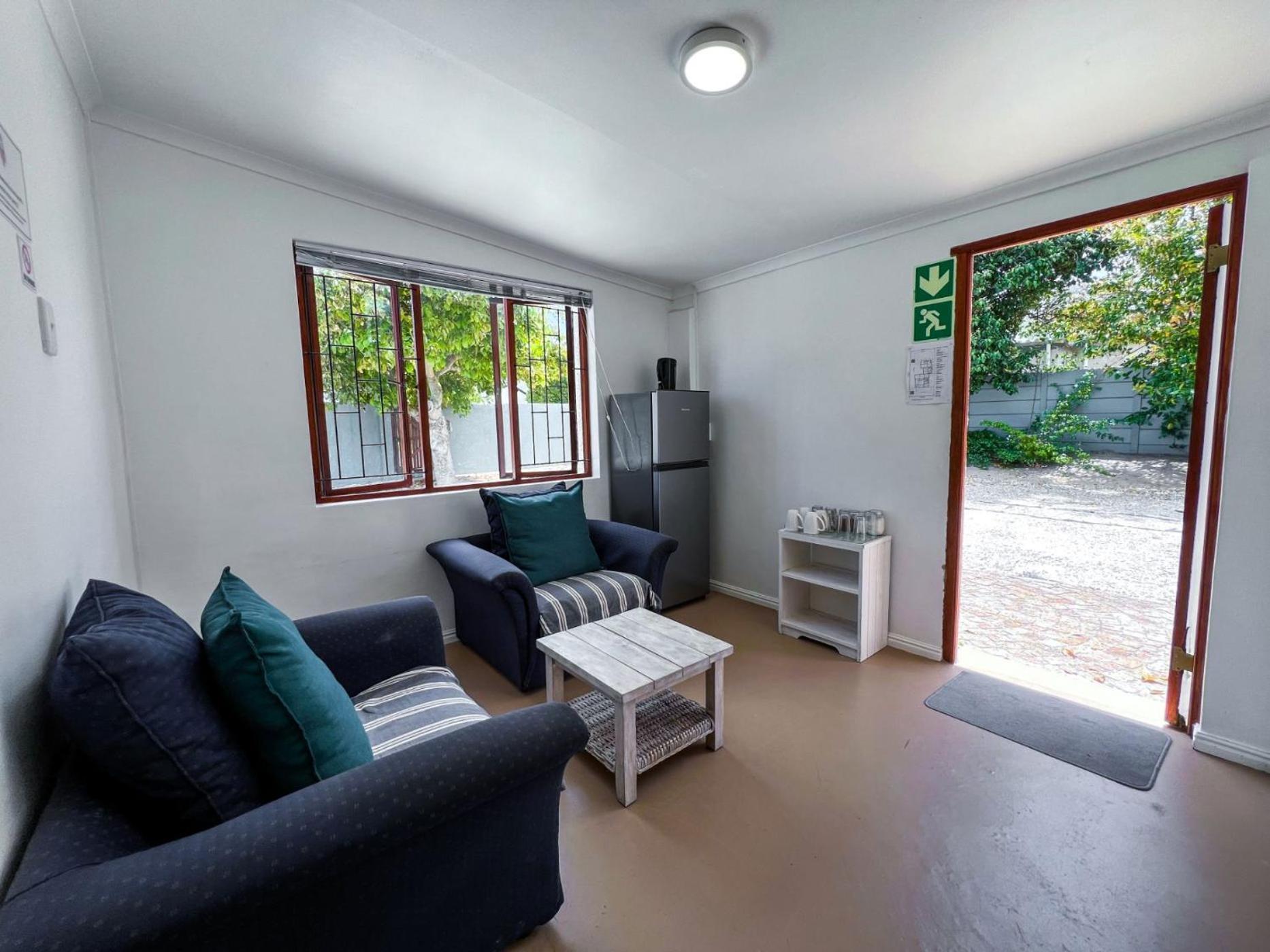 Hermanus Backpackers & Budget Accommodation 외부 사진